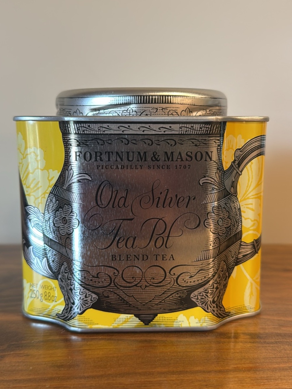 Fortnum & Mason Old Silver Teapot Blend Tea — Yellow Tin
